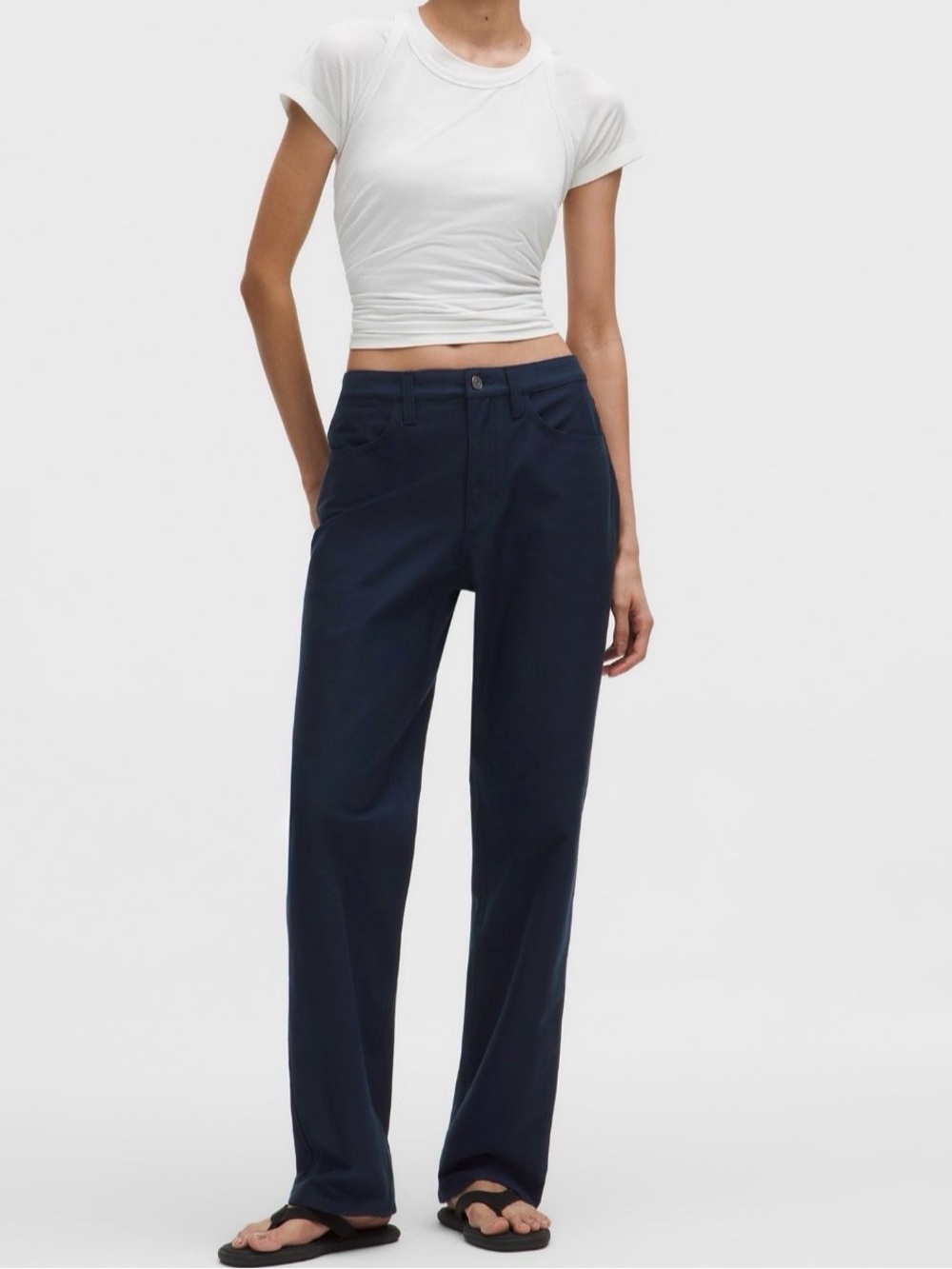 Lululemon EasyFive MR Relaxed Straight Pants